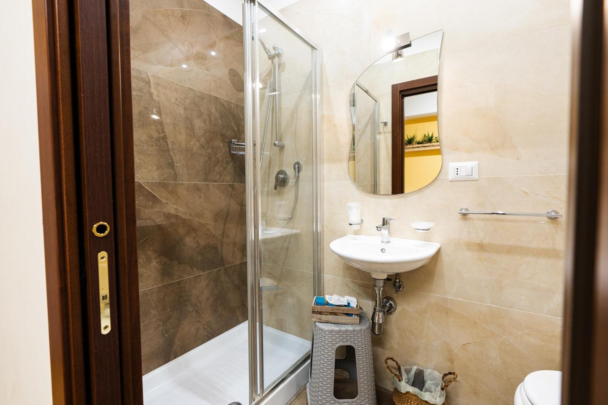 Santa Croce Rooms บาร์เลตตา ภายนอก รูปภาพ