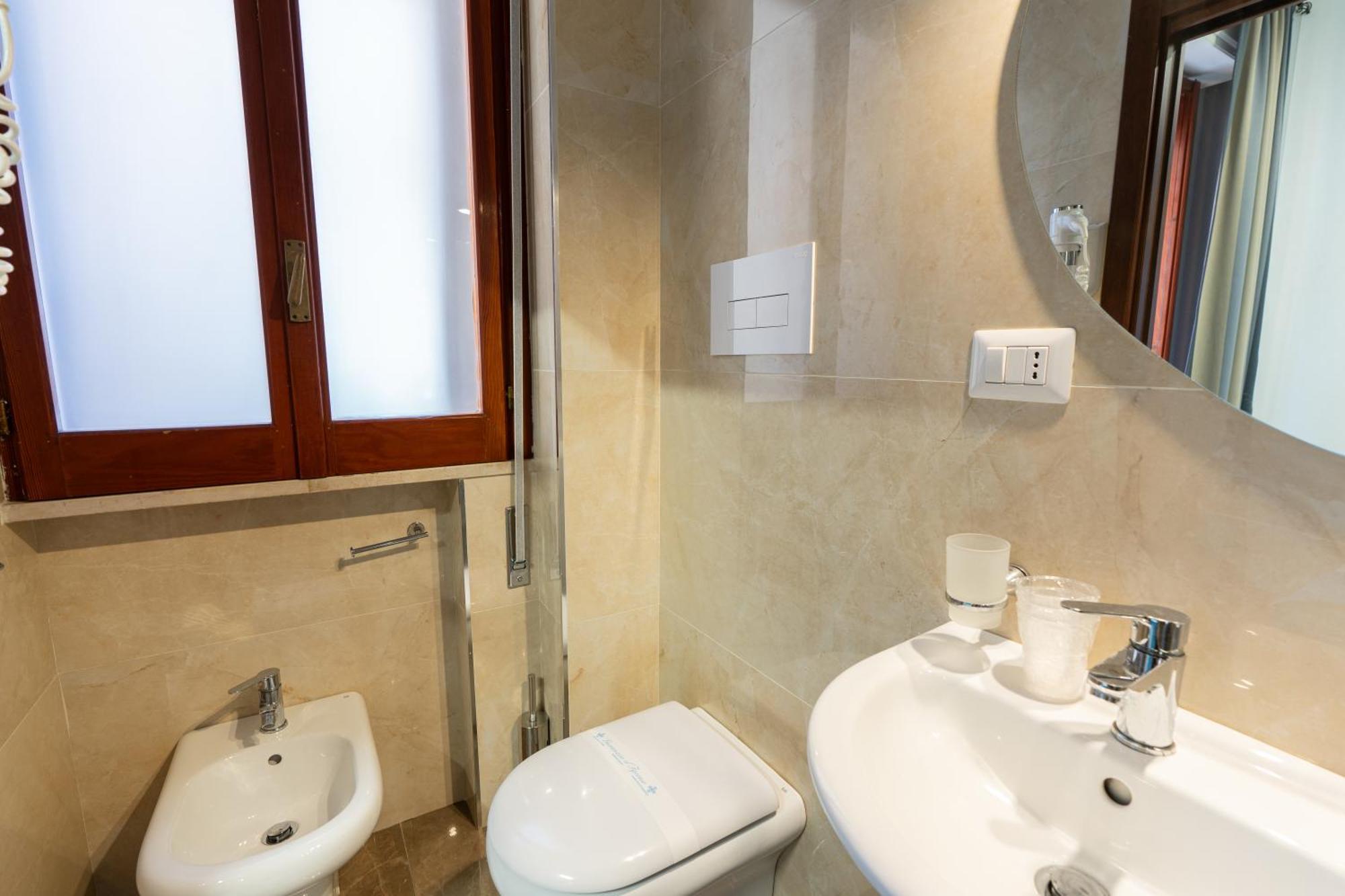 Santa Croce Rooms บาร์เลตตา ภายนอก รูปภาพ